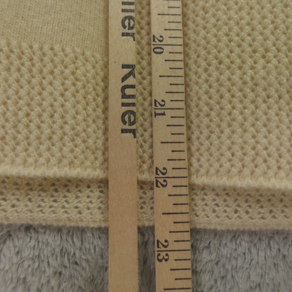 Chanel‎ Cashmere Polo Sweater - Picture 5 of 16